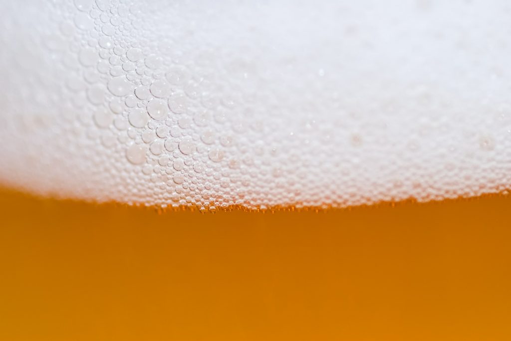 Eine große Bierkrone